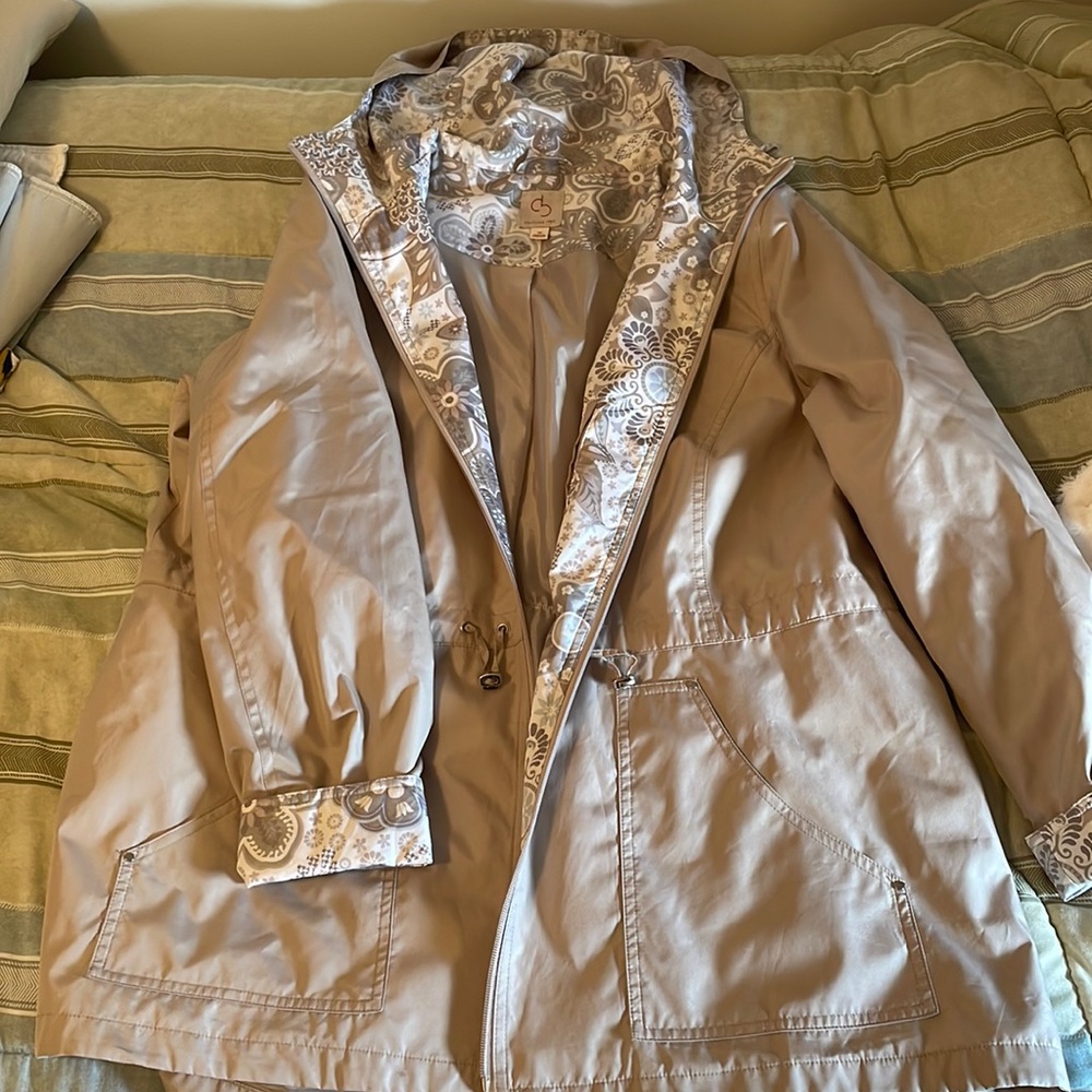 CB Cream Rain/Wind Jacket
